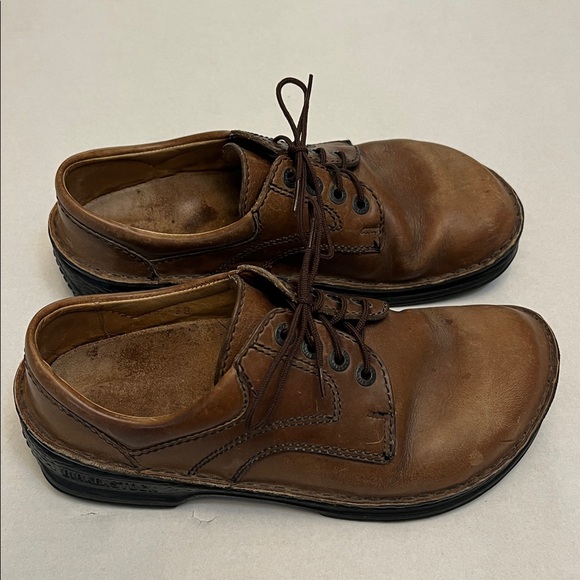 BIRKENSTOCKS BROWN LEATHER VINTAGE OXFORD SHOES - Picture 2 of 16